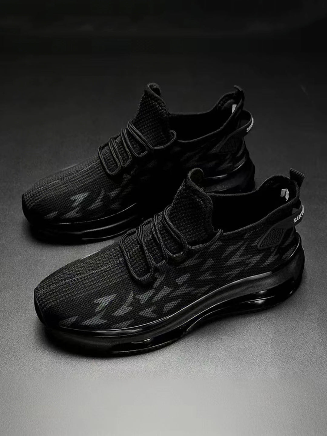 Men's sneakers new casual four season fashion thick sole anti slip versatile outdoor comfortable breathable casual sports shoes