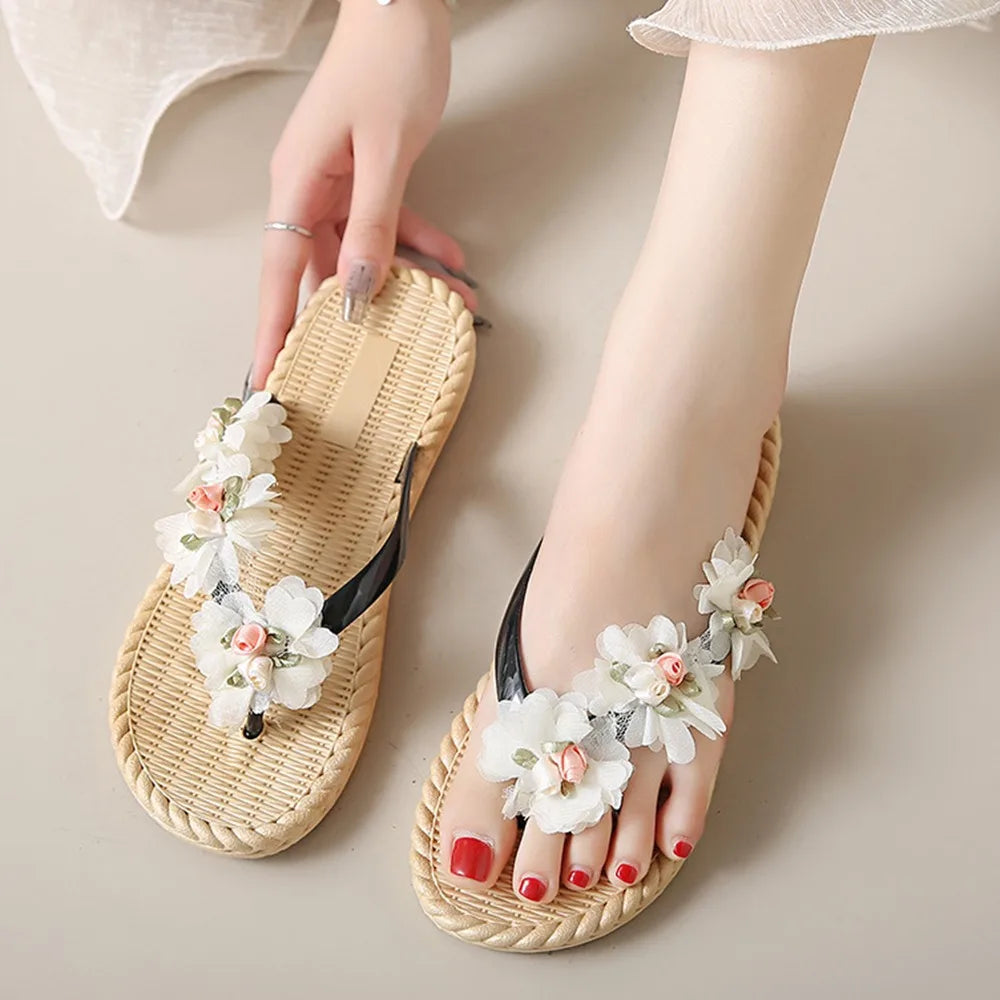 Fashion Sweet Women Flat Flip Flops Flower Anti Slip Beach Thong Sandals Home Shoes Soft Soles Platform Slippers Summer