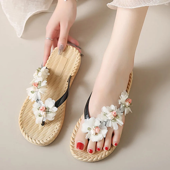Fashion Sweet Women Flat Flip Flops Flower Anti Slip Beach Thong Sandals Home Shoes Soft Soles Platform Slippers Summer