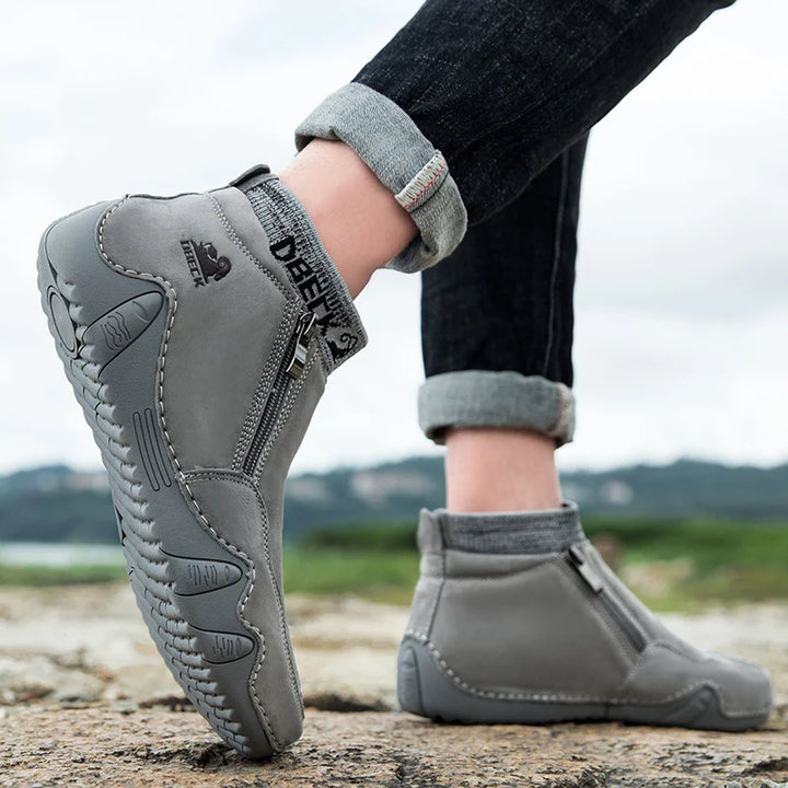 New Men Casual Shoes Leather Male High Top Sneakers Designer Fashion Loafers Lace Up Socks Shoes Men Ankle Boots ﻿