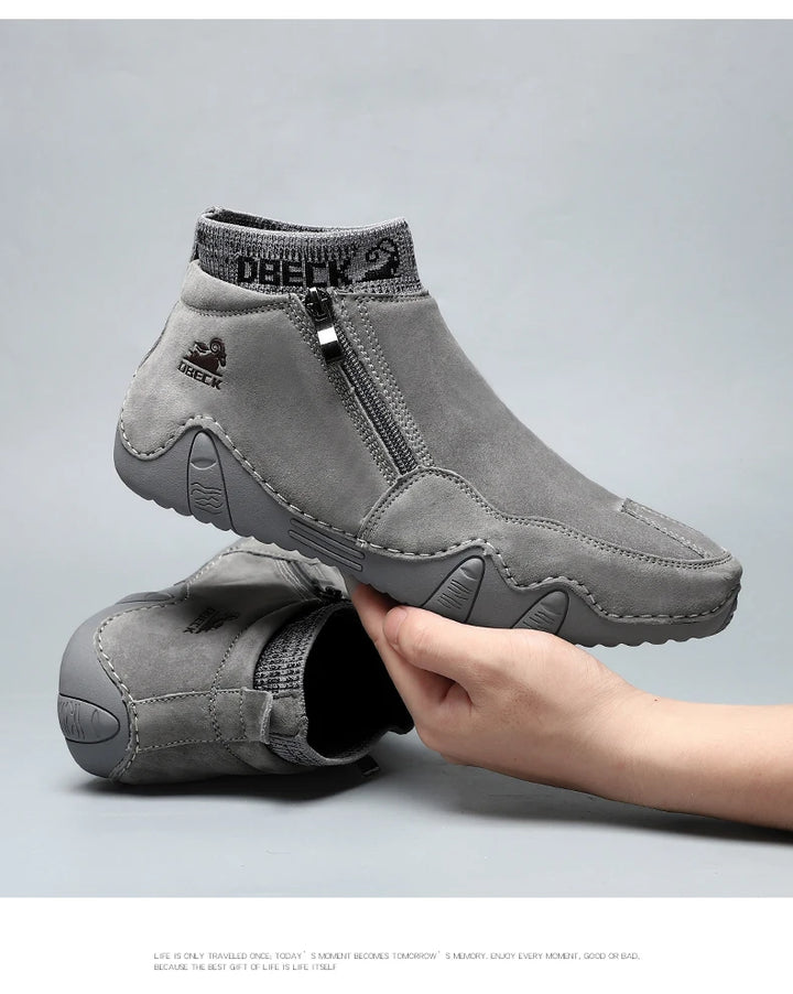 New Men Casual Shoes Leather Male High Top Sneakers Designer Fashion Loafers Lace Up Socks Shoes Men Ankle Boots ﻿