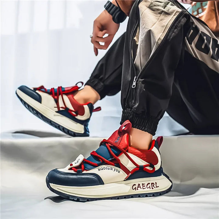 Men's fashion sports casual shoes breathable four seasons soft soled comfortable outdoor running shoes student lace up sneakers