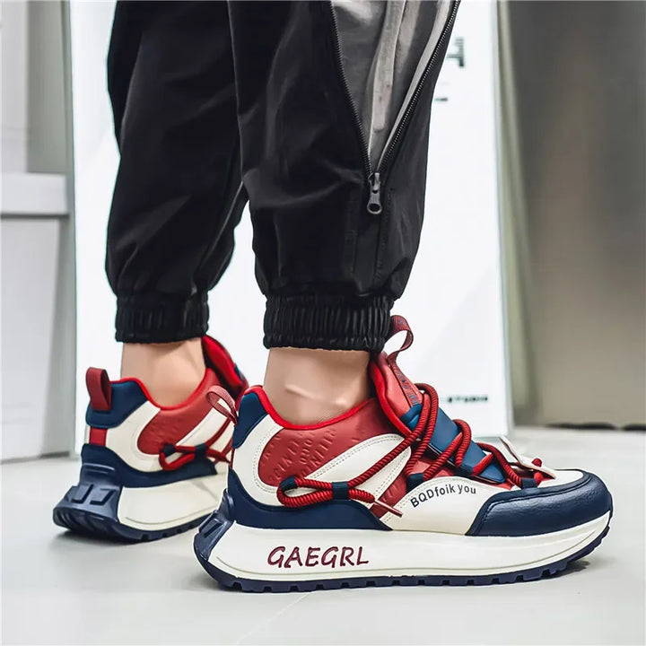 Men's fashion sports casual shoes breathable four seasons soft soled comfortable outdoor running shoes student lace up sneakers